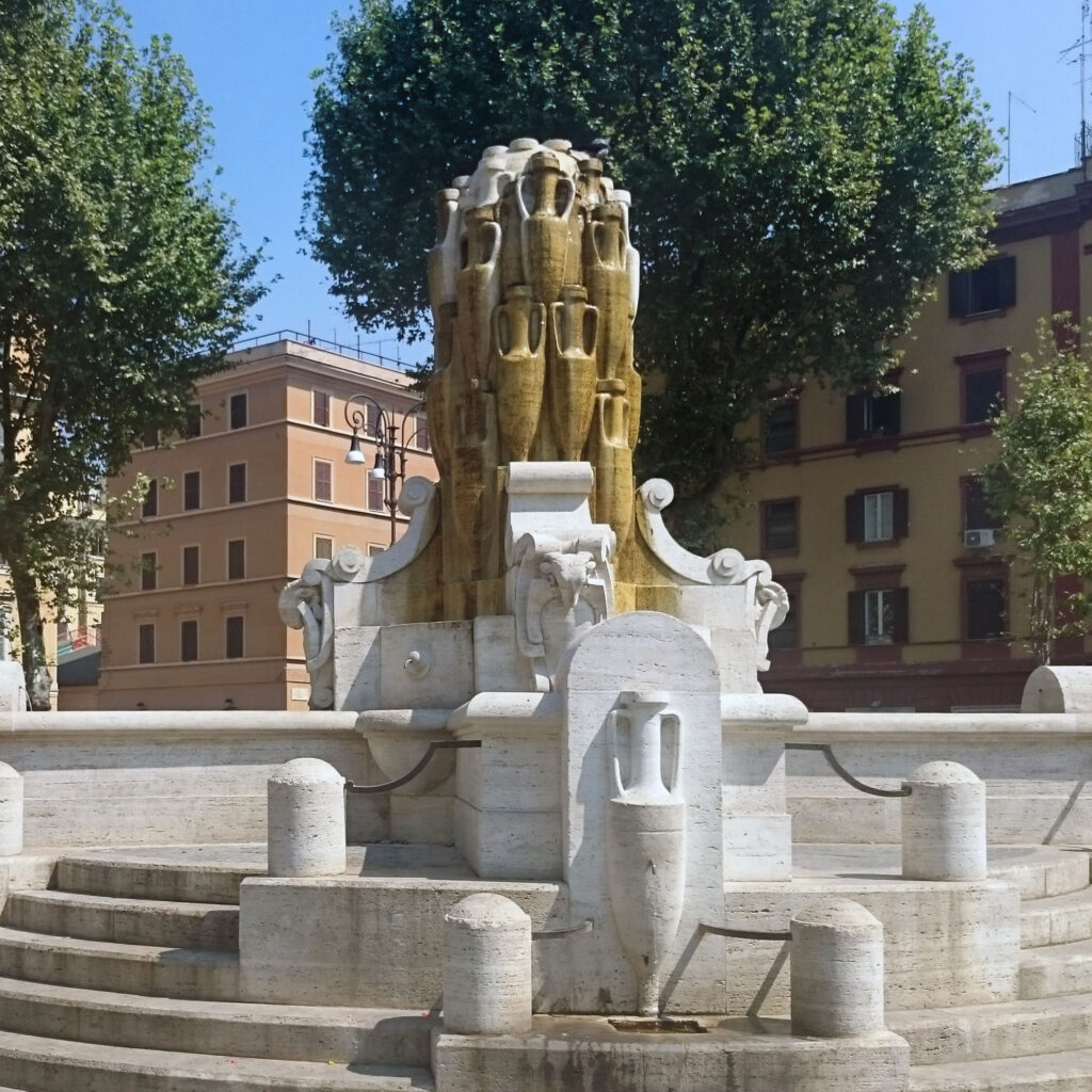 Fontana delle Anfore