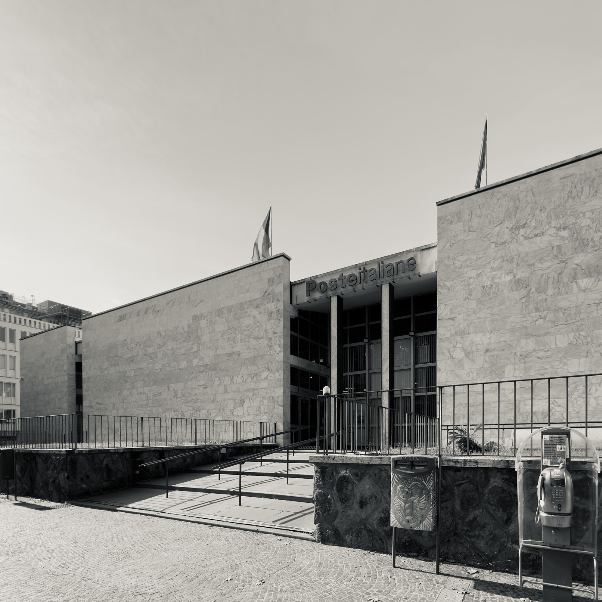 Palazzo postale all'E42